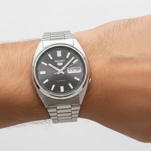 New Authentic Seiko 5 Automatic Black Dial Stainless Steel Men's Watch